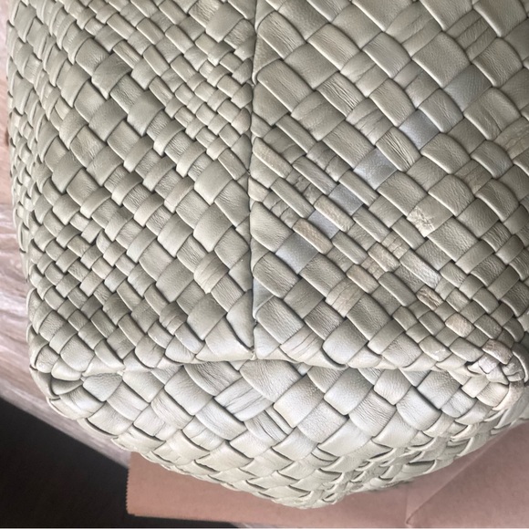 FALOR: Italian leather bag by Falor in Sage green - Picture 6 of 10